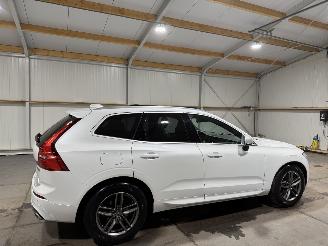Volvo Xc-60 2.0T8 223kW AWD A Luchtvering Twin Engine Momentum picture 5