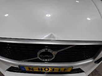 Volvo Xc-60 2.0T8 223kW AWD A Luchtvering Twin Engine Momentum picture 13