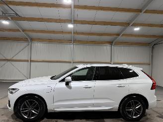 Volvo Xc-60 2.0T8 223kW AWD A Luchtvering Twin Engine Momentum picture 8