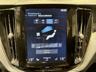 Volvo Xc-60 2.0T8 223kW AWD A Luchtvering Twin Engine Momentum picture 20