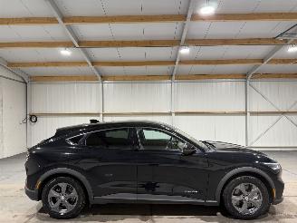 skadebil auto Ford Mustang 75kWh RWD 190kW 2021/7