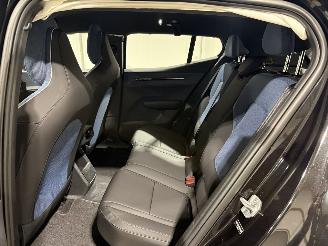 Volvo EX30 69kWh Extended Range Core 200kW Single motor picture 40