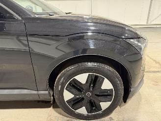 Volvo EX30 69kWh Extended Range Core 200kW Single motor picture 16