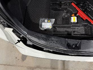 Toyota CH-R 1.8Hybrid 72kW Executive picture 26