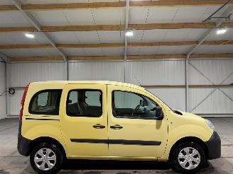 krockskadad bil auto Renault Kangoo 1.6-16V 78kW Expression 2009/10