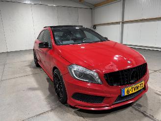 Mercedes A-klasse 180  90kW Automaat Ambition Pano Comfort picture 3