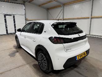 Peugeot e-208 50 kWh EV 350 picture 12