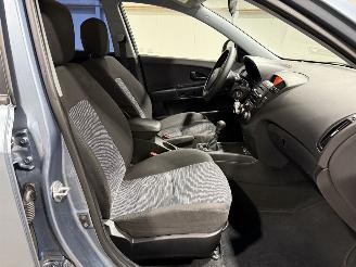 Kia Cee d 1.4 80kW Airco X-Tra picture 20