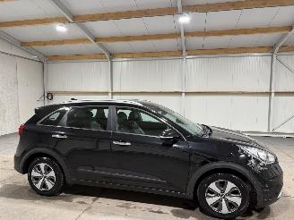 Kia Niro 1.6GDI Hybrid 77kW Automaat First Edition picture 2