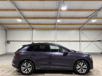 Damaged car Audi Q4 77 kWh Etron 195kW 45 Quattro Advanced Edition 2022/8