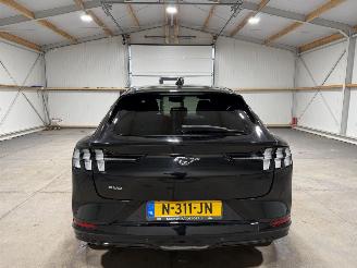 Ford Mustang Mach-e 75kWh AWD 198kW picture 7