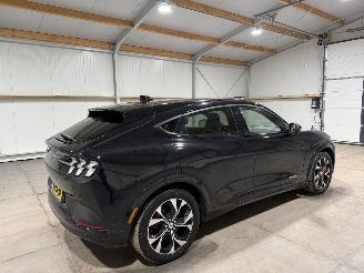 Ford Mustang Mach-e 75kWh AWD 198kW picture 5