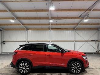 Vaurioauto  passenger cars Renault Austral 1.2Mild Hybrid 96kW Pano Advanced 2024/12