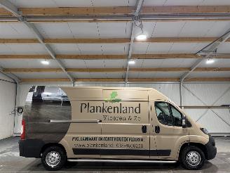 skadebil bedrijf Peugeot Boxer 2.2BlueHDI 103kW L3H2 Premium 2020/11