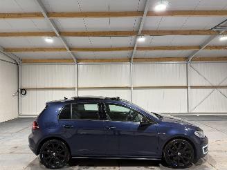 krockskadad bil auto Volkswagen Golf GTE 1.4TSI 110kW Automaat Pano 2015/9