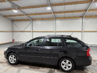 Skoda Octavia 1.6TDI 77kW Greentech Ambition Business Line picture 11