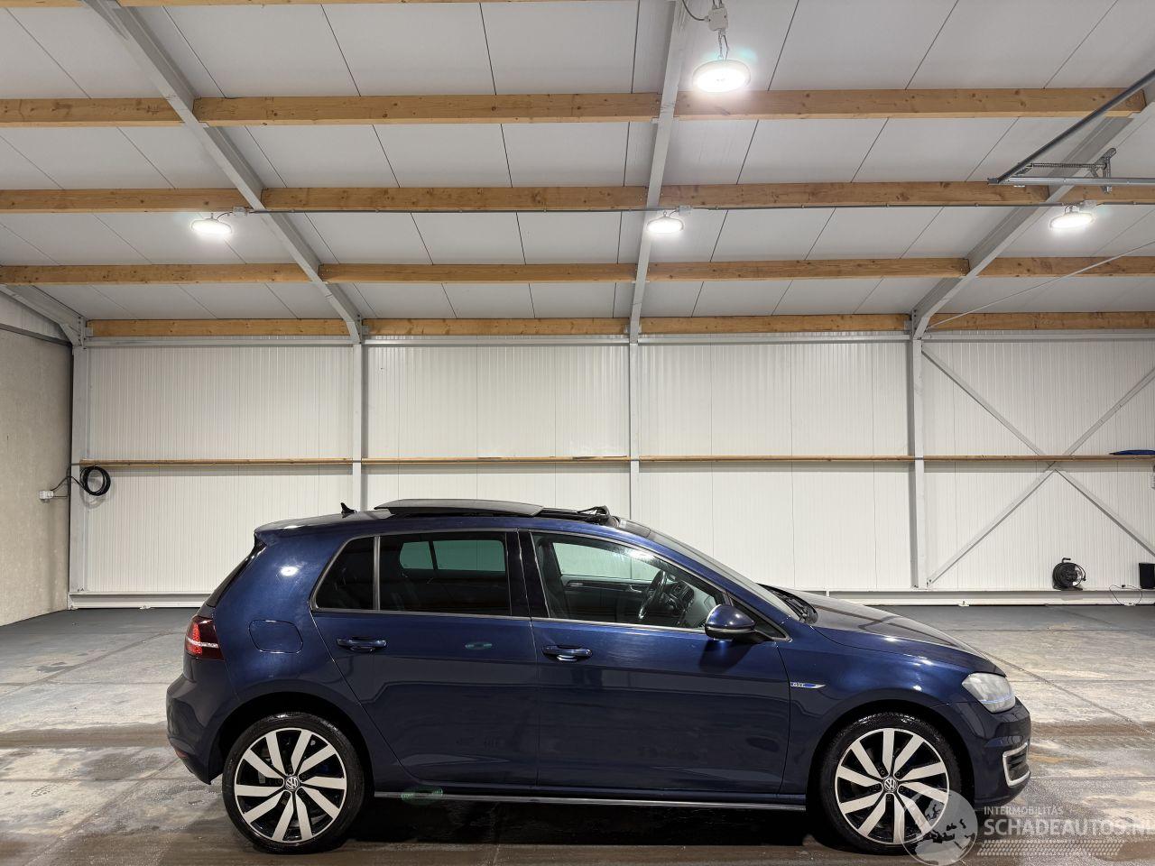 Volkswagen Golf GTE 1.4TSI 110kW Automaat Pano