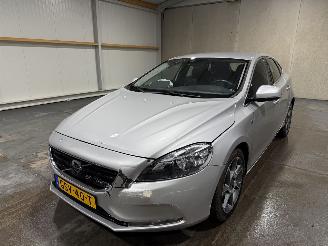 Volvo V-40 1.6T2 88kW Clima Summum picture 10
