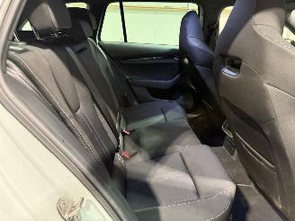 Skoda Octavia 1.5 e-TSI 110kW Automaat Sport Business picture 40