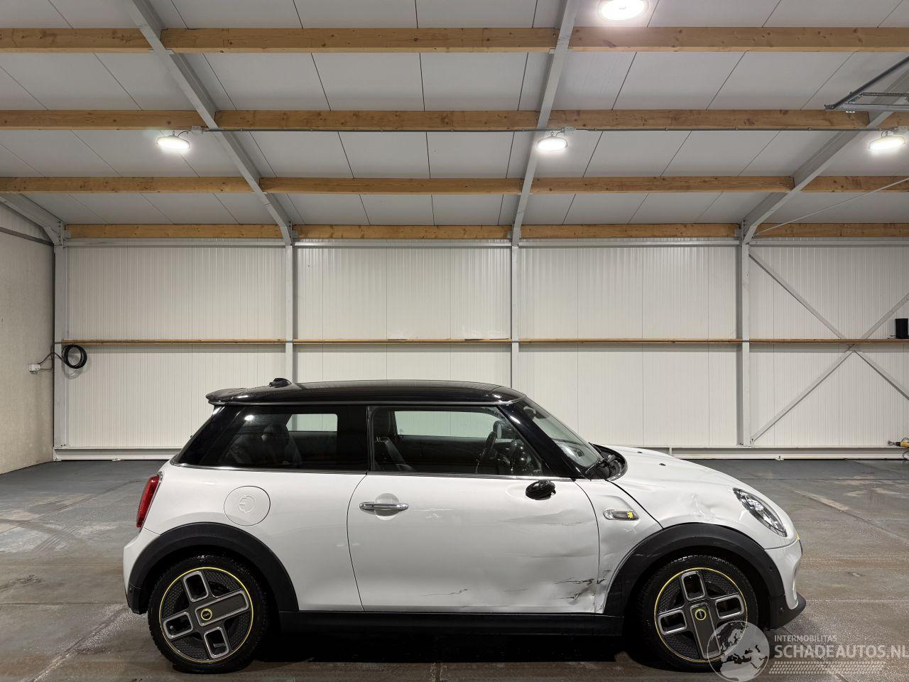 Mini Electric 33kWh 135kW Charged