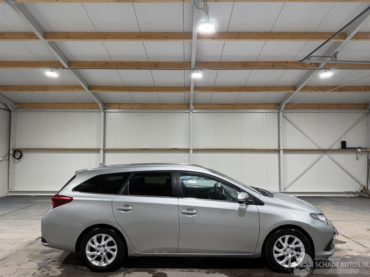 Toyota Auris Touring Sports 1.8Hybrid 73kW Automaat Lease