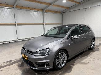 Volkswagen Golf 1.4TSI 110kW ACT Business Edition R Pano picture 10