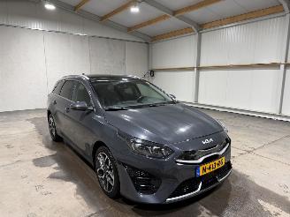 Kia Ceed 1.6GDI PHEV 77kW Automaat Pano ExecutiveLine picture 3
