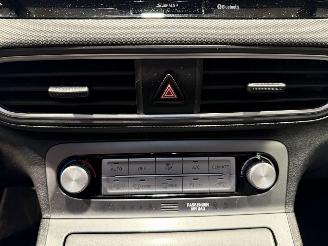 Hyundai Kona 64kWh 150kW Premium picture 37