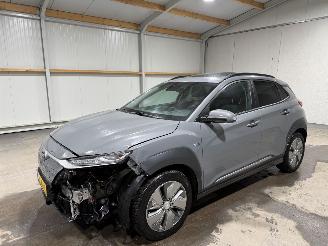 Hyundai Kona 64kWh 150kW Premium picture 10