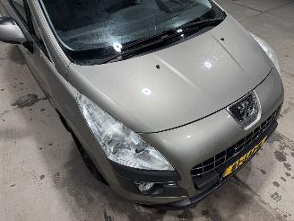 Peugeot 3008 1.6THP 115kW Clima Premiére picture 27