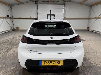 Peugeot e-208 50kWh 100kW Active Pack picture 7