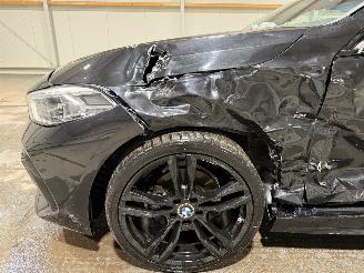 BMW 1-serie 118i 103kW Automaat Executive Edition picture 19