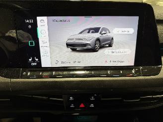 Volkswagen Golf GTE 1.4Ehybrid 110kW Automaat picture 32