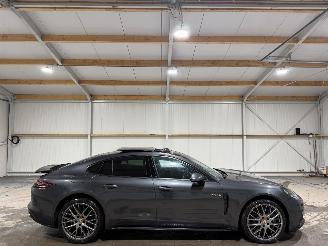 Vaurioauto  passenger cars Porsche Panamera 2.9 4  E-HYBRID  AWD  Luchtvering Panoramadak 2017/7