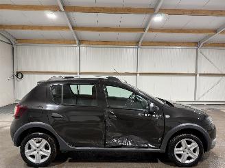 uszkodzony samochody osobowe Dacia Sandero 0.9TCe 66kW Stepway Laureate 2014/2