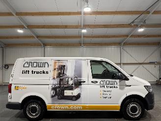 skadebil bedrijf Volkswagen Transporter 2.0TDI 75kW Highline 2019/2