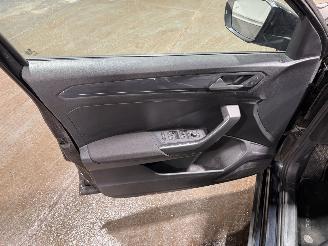 Volkswagen T-Roc 2.0TDI 110kW Automaat Sport picture 33