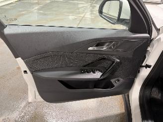 BMW iX1 67kWh 150kW eDrive20 Automaat picture 37