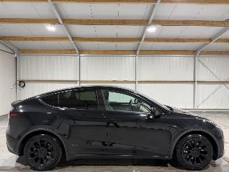 damaged passenger cars Tesla Model Y 75kWh Longe Range AWD 258kW  Panoramadak 2023/1