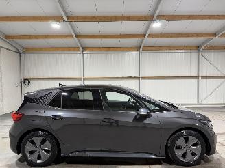 krockskadad bil auto Cupra Born 62kWh 150kW Business 2022/11