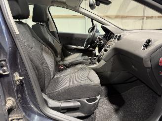 Peugeot 308 1.6VTi 88kW Clima Première picture 22