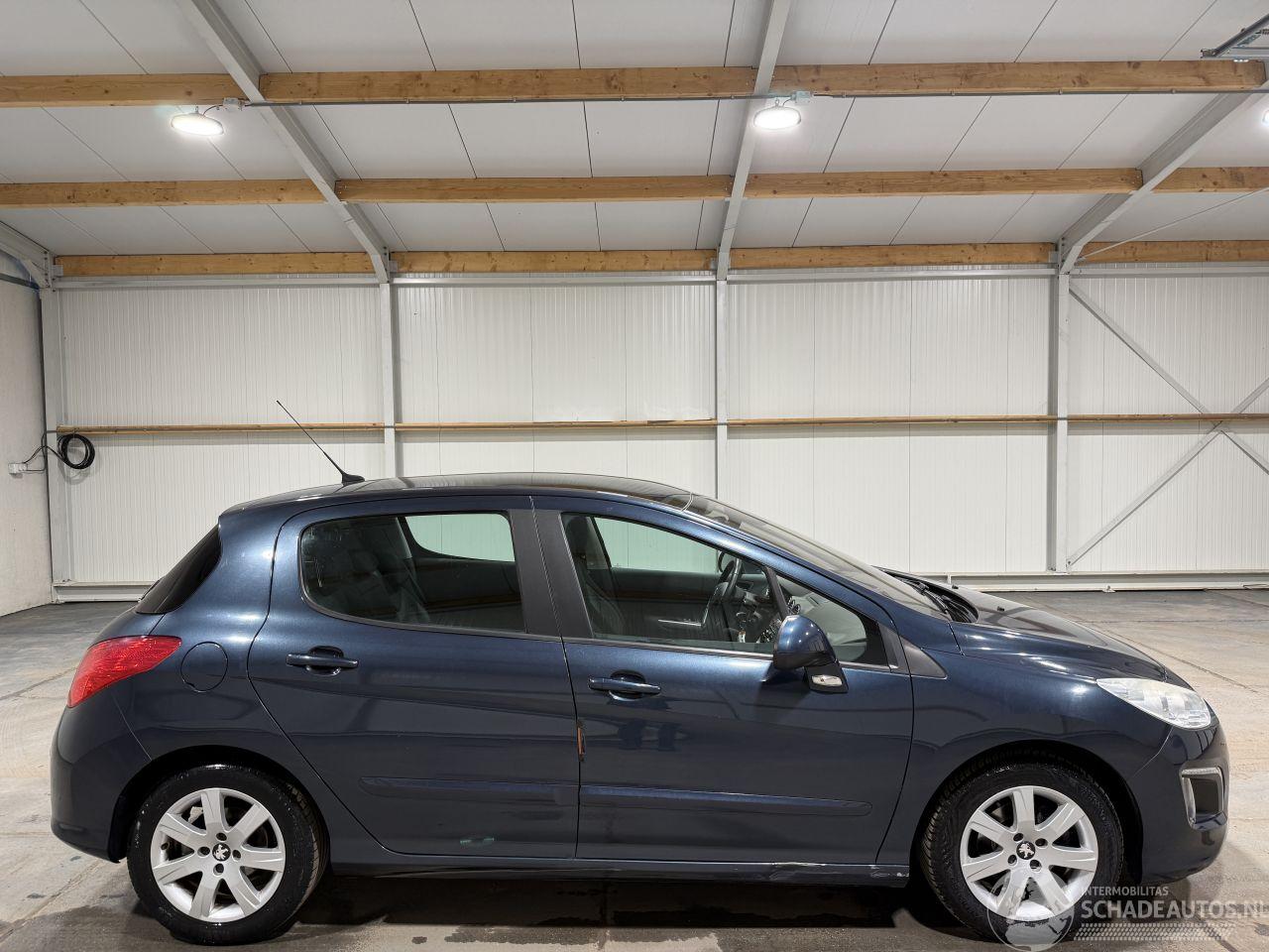 Peugeot 308 1.6VTi 88kW Clima Première