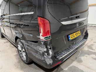 Mercedes EQV 300 90kWh 150kW Avantgarde Burmester Volleder picture 40