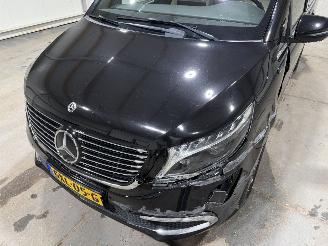 Mercedes EQV 300 90kWh 150kW Avantgarde Burmester Volleder picture 23