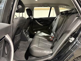 BMW 3-serie 318i 100kW Automaat Luxury Edition picture 19