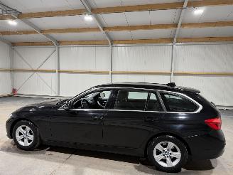 BMW 3-serie 318i 100kW Automaat Luxury Edition picture 11