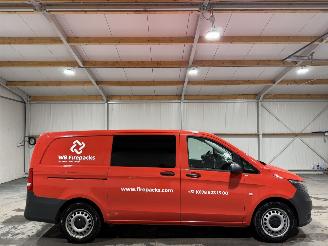 krockskadad bil bedrijf Mercedes Vito 114CDI 100kW Automaat Lang Lease Ediition Camera 2024/1