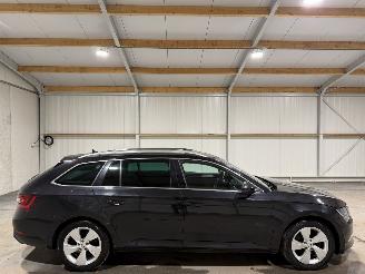 skadebil auto Skoda Superb 1.6TDI 88kW Automaat Style Business 2016/4