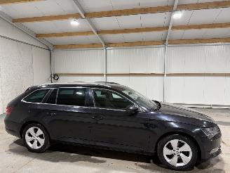 Skoda Superb 1.6TDI 88kW Automaat Style Business picture 2