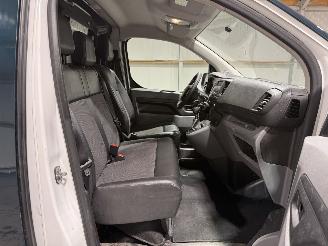 Toyota Proace 2.0D-4D 90kW Cool Comfort picture 29